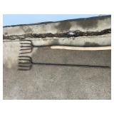 2 - 5 Tine Fishing Spears