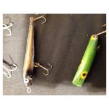 8 Fishing lures (See details)