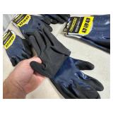 5 New Pairs of True Grip Water Resistant Work Gloves - Size M