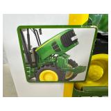 New John Deere Tractor with Lights and Sounds