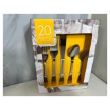 New 20 Piece Flatware Set