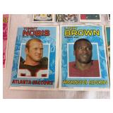 Best Linebackers in NFL History (18 Cards) with Vintage Football Card Game (8)