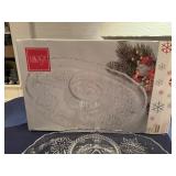 Mikasa Snowflake Chip and Dip Container 15" (Never Used)