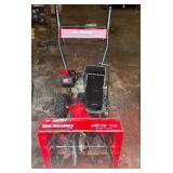 Yard Machine Snow Blower 5HP/22" Gas Powered Tecumseh Motor, Runs and Works