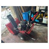 Yard Machine Snow Blower 5HP/22" Gas Powered Tecumseh Motor, Runs and Works