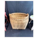 Red Spindle-Back Child