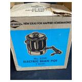 West Bend 2 Quart Electric Bean Pot Model 3299 with Original Box
