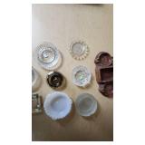 Lot of Souvenir and Glass Ashtrays Including Olentangy Caverns Piece