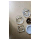 Lot of Souvenir and Glass Ashtrays Including Olentangy Caverns Piece