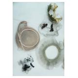 6 Vintage Ladies Hats and Round Hat Box