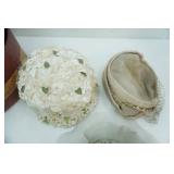 6 Vintage Ladies Hats and Round Hat Box