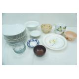 Dinnerware Lot