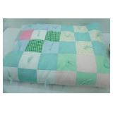 Full Size Quilt in very good condition