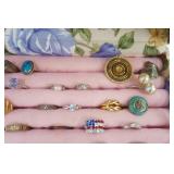 Jewelry Lot: Jewelry Box and Rings