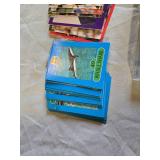 Scott Erickson Signed Card, Green Bay Packers items, football and baseball cards, and wildlife cards.