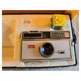 Powellite Model 20 Alum-a-Wate with Kodak Instamatic 104