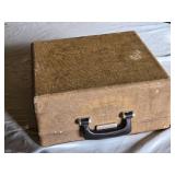 Commander Portable Typewriter with Case