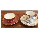 DR - 2x Vintage Teacups & Saucers with Creamer