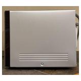 LL - Panasonic NN-SU686S Genius Sensor 1100W Microwave