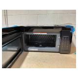 Vissani 1.7 cu. ft. 1000-Watt Over the Range Microwave in Black