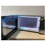GE 1.6 Cu. Ft. Countertop Microwave Oven
