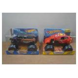 Hot Wheels 1:24 Scale Monster Jam Trucks - Monster Mutt & Crushstation