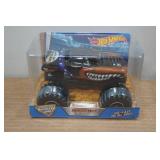 Hot Wheels 1:24 Scale Monster Jam Trucks - Monster Mutt & Crushstation