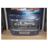 *3* Hot Wheels Back to the Future Series Deloreans