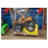 *5* Hot Wheels Monster Jam Trucks - with Stunt Ramps