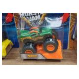 *5* Hot Wheels Monster Jam Trucks - with Stunt Ramps
