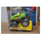 *5* Hot Wheels Monster Jam Trucks - with Stunt Ramps