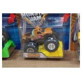 *5* Hot Wheels Monster Jam Trucks - with Stunt Ramps