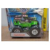 *4* Hot Wheels Monster Jam Trucks - with Battle Slammer