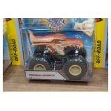 *4* Hot Wheels Monster Jam Trucks - with Battle Slammer