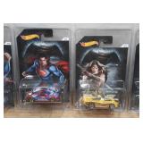 *7* Hot Wheels - Batman vs Superman - Wonder Woman