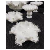 Porcelain Floral Ruffle-Edge Set - White with Pink Flowers