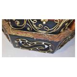 LL-BR - Bento Lunch Box Hexagonal Wooden Stand