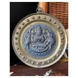 B2 - Madrid Travel Souvenir Lot - Gemstone Paintings, Indian Boxes & Decorative Trinkets