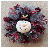 P - Holiday Wreaths - 3 Festive Mesh Wreaths