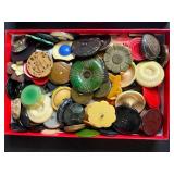 Boxed Collection of Vintage Assorted Buttons with Decorative Tin