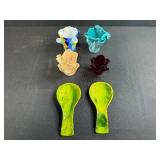 Set of 4 Handcrafted Ruffled Glass Bowls and 2 Green Glass Serving Spoons
