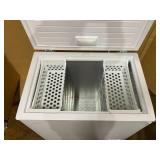 Vissani 6.9 cu. ft. Manual Defrost Chest Freezer with LED Light Type in White (Transit Damage, See Photos)