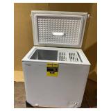 Vissani 7.0 cu. ft. Manual Defrost Chest Freezer with LED Light in White, Garage Ready (Minor Transit Damage, See Photos)