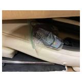 Vinsetto 7-Point Vibrating Massage Office Chair High Back Massaging Office Desk Chair with Lumbar Support, Footrest, Cream White (Minor Transit Damage, No Instructions)