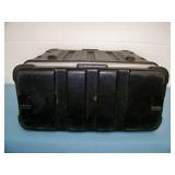 Yamaha 150 Power Amp / Amplifier XH150 in Hard-Sided Road / Travel Case