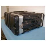 Yamaha 150 Power Amp / Amplifier XH150 in Hard-Sided Road / Travel Case