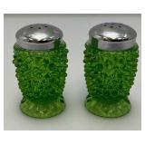 RARE FENTON Emerald Green Hobnail Glass Salt & Pepper Shakers With Metal Tops 3"