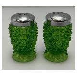 RARE FENTON Emerald Green Hobnail Glass Salt & Pepper Shakers With Metal Tops 3"
