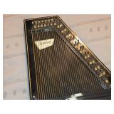 Autoharp 15 Cord by Oscar Schmidt #0515B