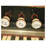 Pump Organ by Chicago (USA)